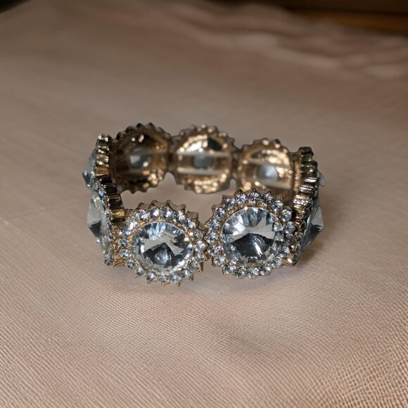 Ann Taylor Faceted Glass Clear 2.5" Rhinestone Stretch Bracelet - Picture 1 of 4